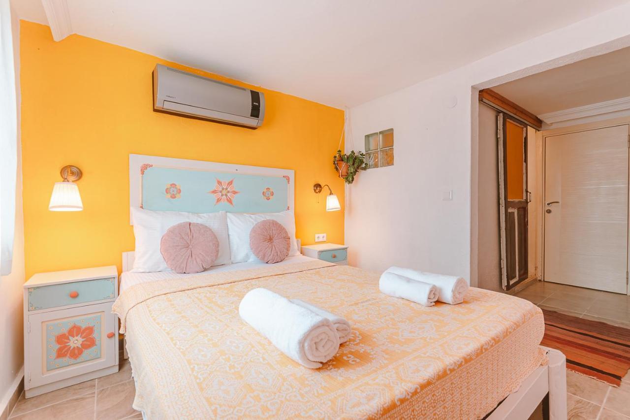 Kuytu Terrace Bed And Breakfast Каш Екстериор снимка